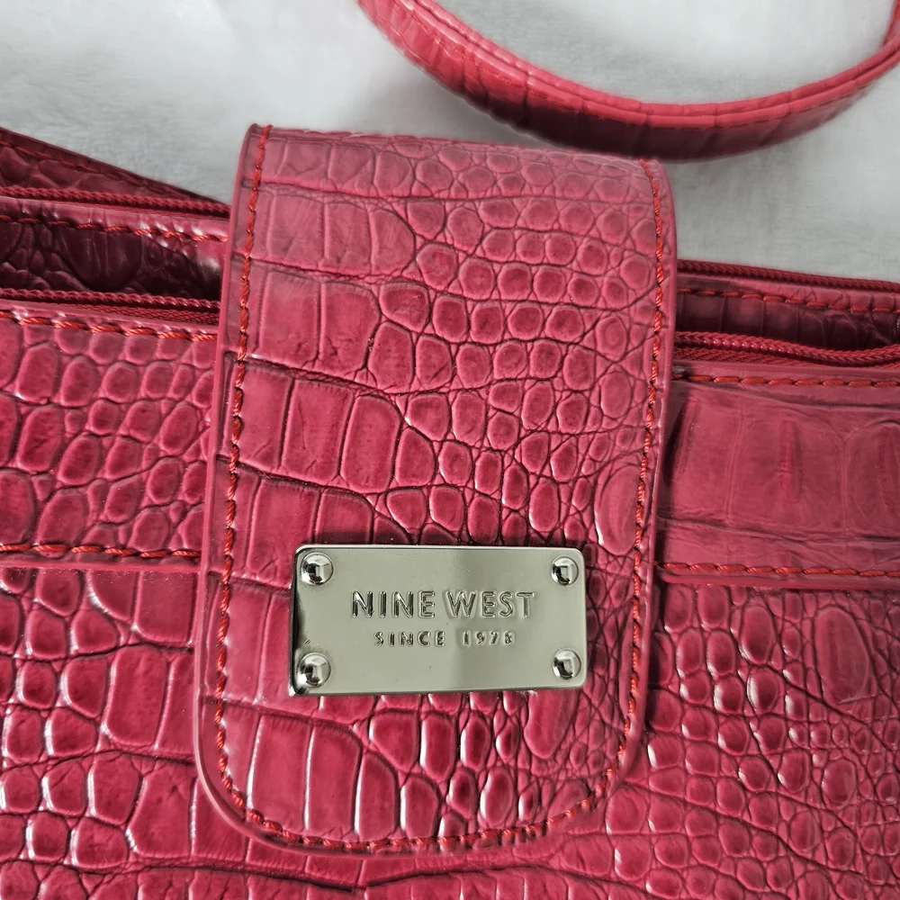 Nine West Red Mock Croc Faux Leather Crossbody Bag Purse Adjustable Strap
